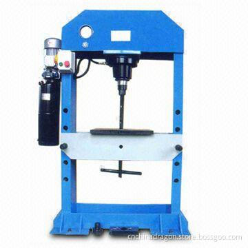 Hydraulic Press with 20T Capacity and 1.5kW Power